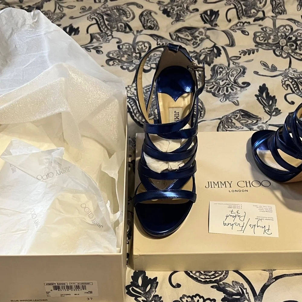 Shoes - Picture 6 of 6